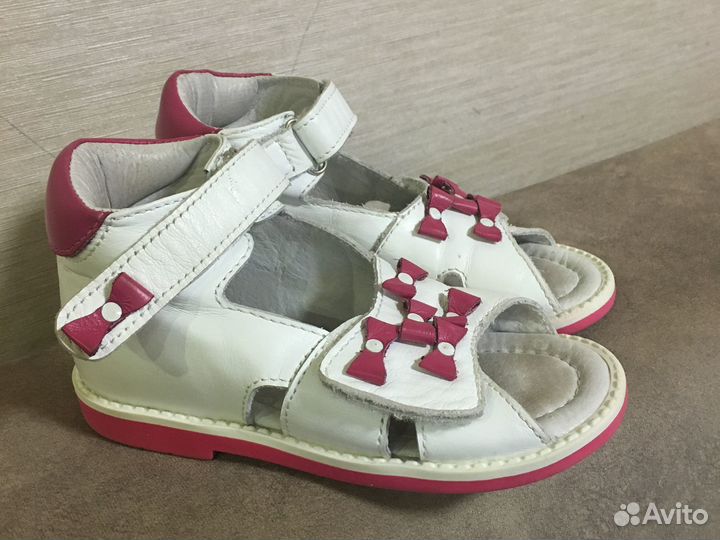 Босоножки для девочки