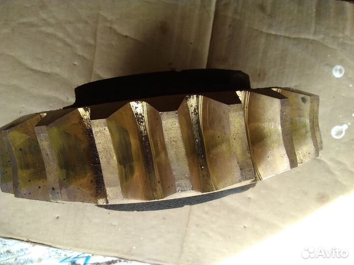 Червячное колесо от лебедки газ 66