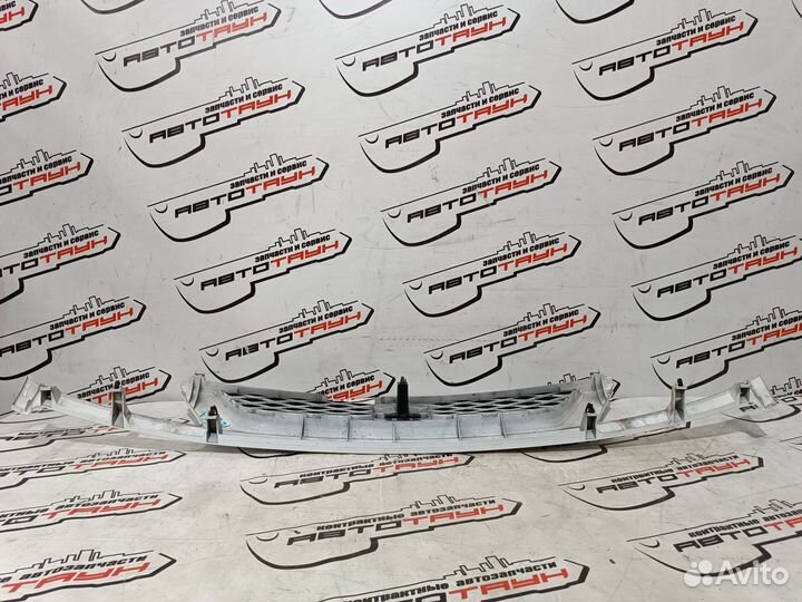 Решетка радиатора nissan serena PC24 PNC24 RC24 TC24 TNC24 VC24 VNC24 1 модель 623104N015 KA9563