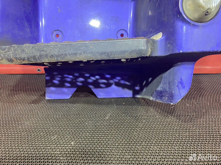 Корпус подножек левый Man TGS