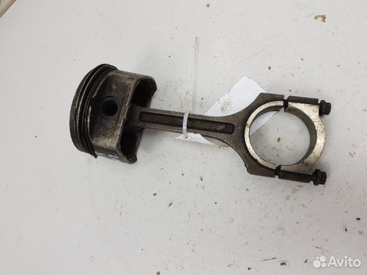 Шатун с поршнем Kia Sportage