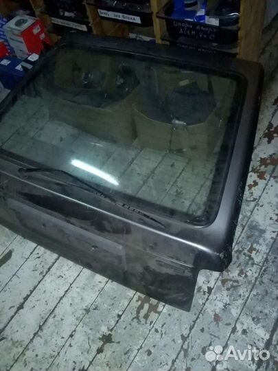 Крышка багажника Опель Кадет хечбек