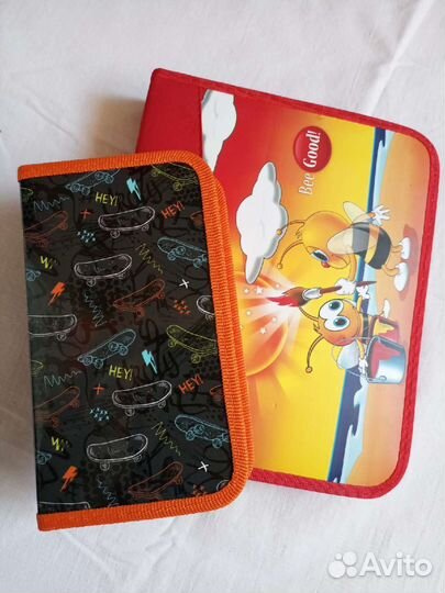 Набор для школ подставка, ручка, тетради, альбом