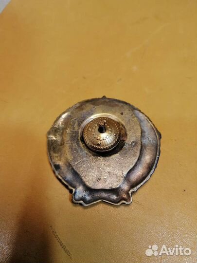 Герб СССР на винте, латунь, 5,5*5,5 см