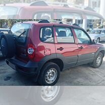 Chevrolet Niva 1.7 MT, 2015, 118 000 км, с пробегом, цена 660 000 руб.