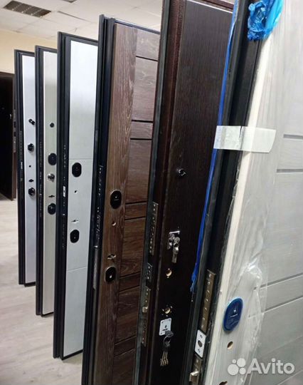 Двери входные И межкомнатные