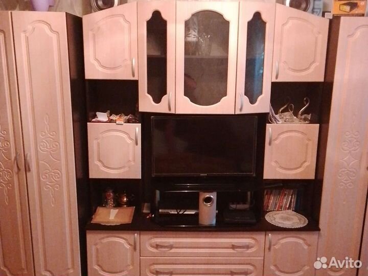 Стенка в гостиную бу