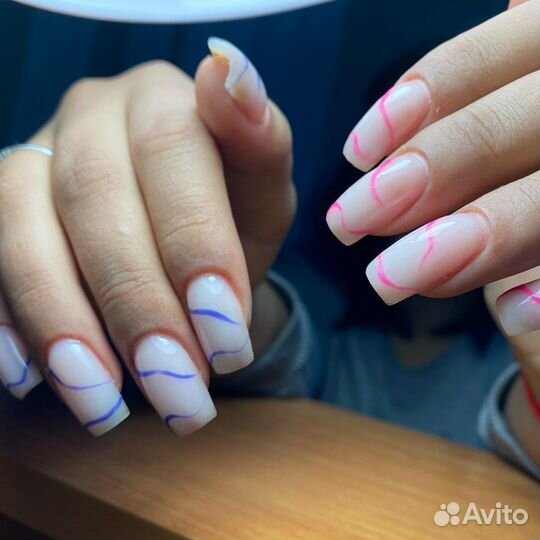 Наращивание ногтей и педикюр