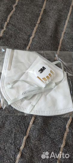 Защитная маска с клапаном 3M