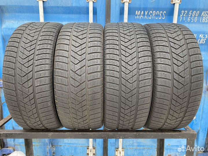 Pirelli Scorpion Winter 255/40 R21 102V