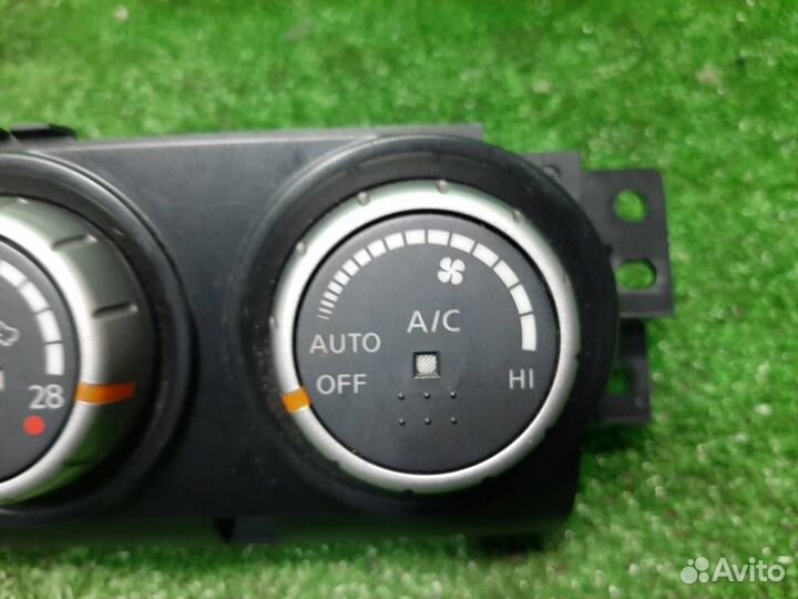 Панель управления отопителя Nissan X-Trail T31 20