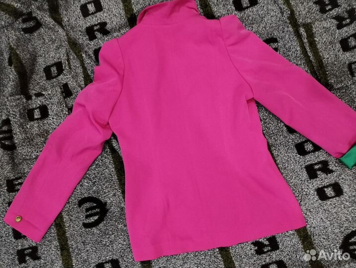 Пиджак женский в цвете фуксия новый 40 42 (1шт)