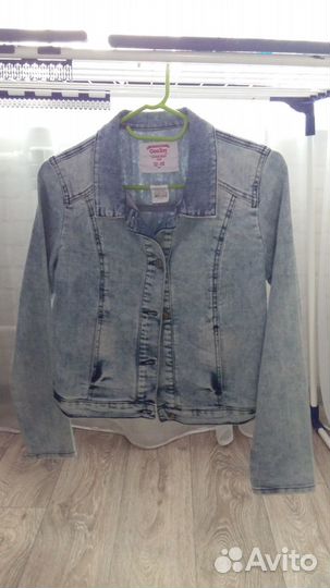 Куртка джинсовая