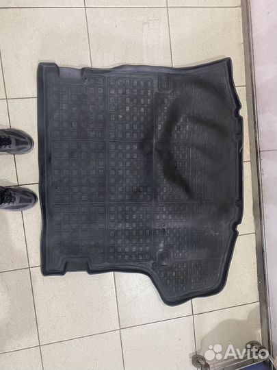 Коврик багажника toyota corolla
