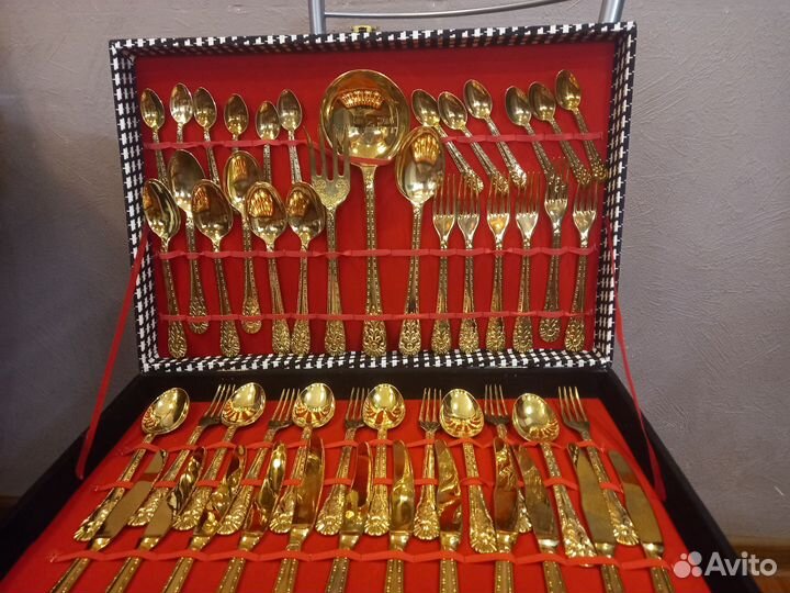 Набор столовых приборов на 12 персон