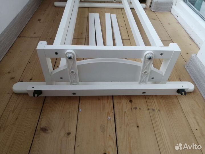 Маятник и матрас для круглой детской кроватки