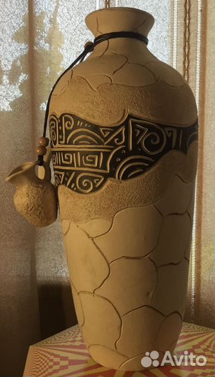 Ваза «в греческом стиле», высота примерно 32 см