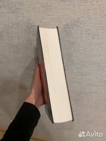 На доставке Голодные игры трилогия