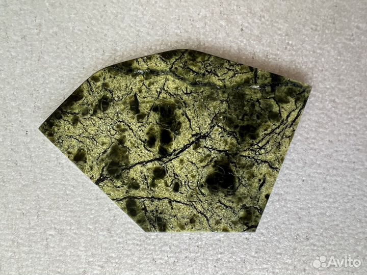 Пластина из серпентинита(змеевика) полированные