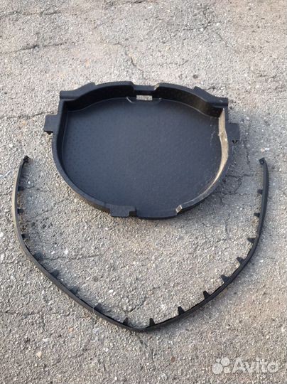 Юбку бампера и корыто продам на Опель Мокка