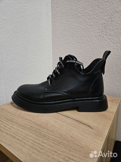 Ботинки женские