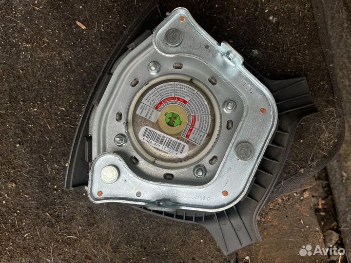 Подушка безопасности в руль Geely Emgrand ec7