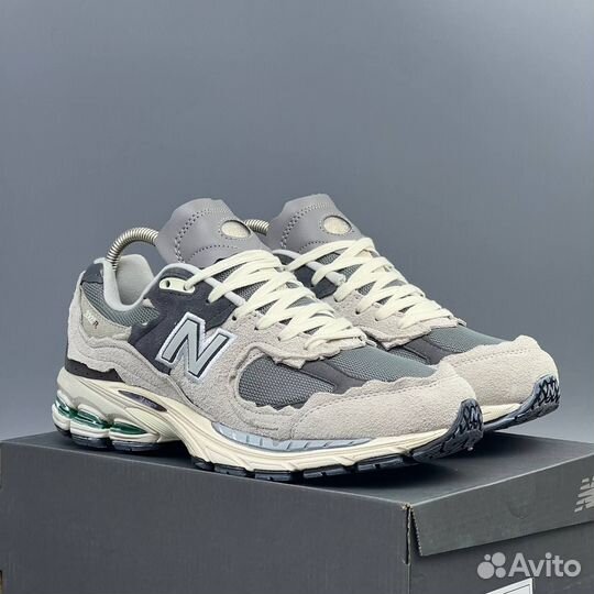 Кроссовки New Balance 2002R