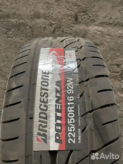 Bridgestone Potenza RE002 Adrenalin 225/50 R16