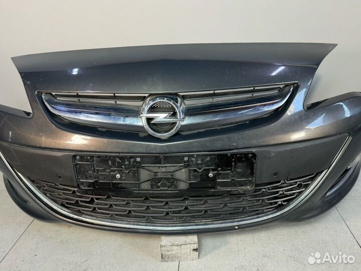 Бампер передний Opel Astra J рест. 2014 13368660