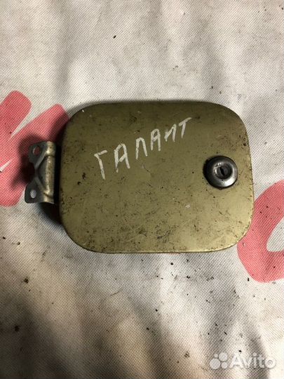 Лючок бензобака Mitsubishi Galant E31