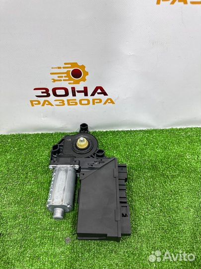 Мотор стеклоподъемника задний правый Audi A4 B7