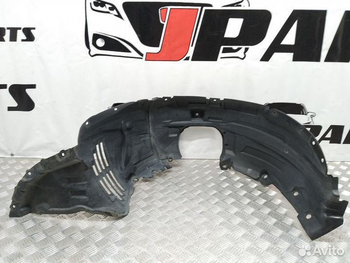 Подкрылок передний Mazda 3 BK рестайлинг (2006—200