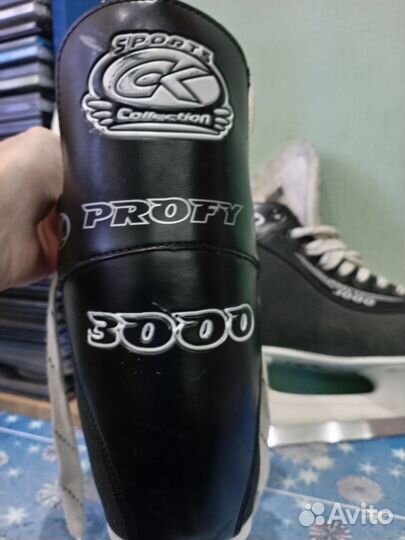 Коньки хоккейные