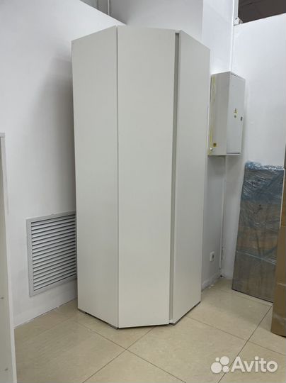 Шкаф угловой