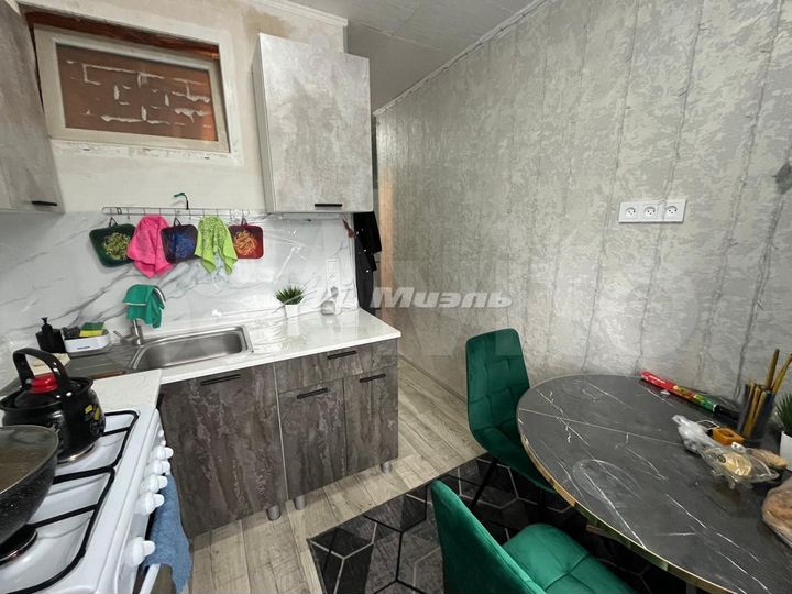 4-к. квартира, 57 м², 2/2 эт.