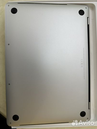 Macbook pro 13 2018 touch bar 512gb
