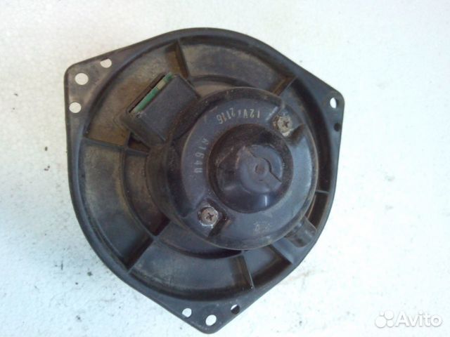 Nissan Primera P-10 Вентилятор отопителя салона