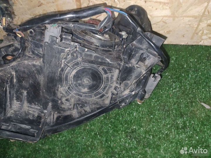 Фара передняя правая Mitsubishi Lancer 10