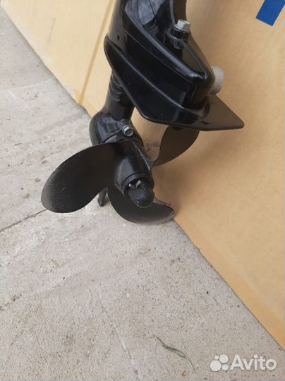 Лодочный мотор Suzuki 2,5