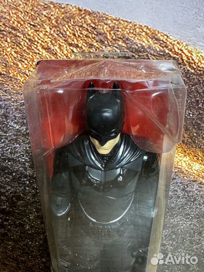 Новая фигурка Batman в костюме-крыле