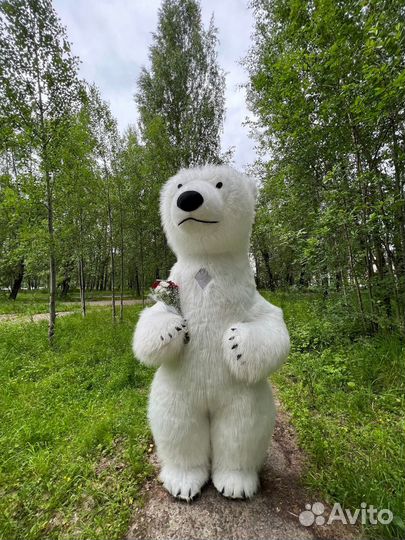 Надувной костюм белого медведя