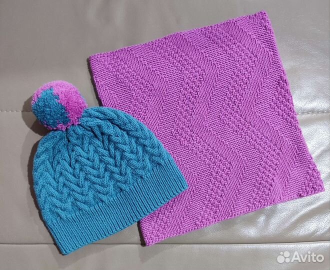 Комплект шапка и снуд ручной работы для девочки