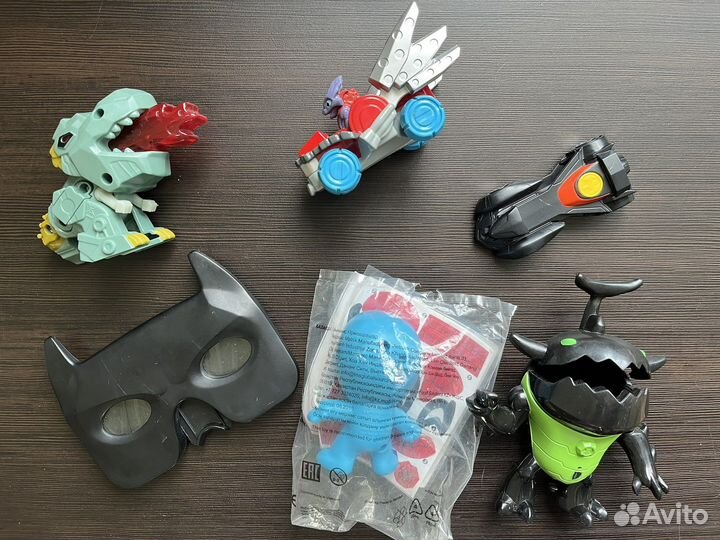 Игрушки из макдональдса пакетом