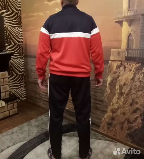 Спортивный костюм adidas