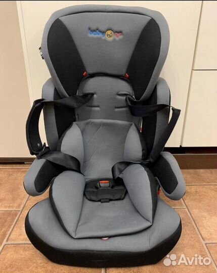 Детское кресло