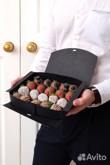 Набор из 20 клубник в шоколаде