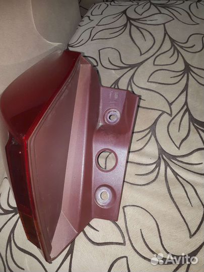 Стоп сигнал rav4 2014г