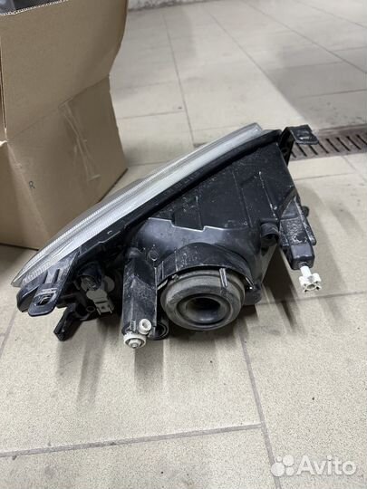 Фара передняя левая granta