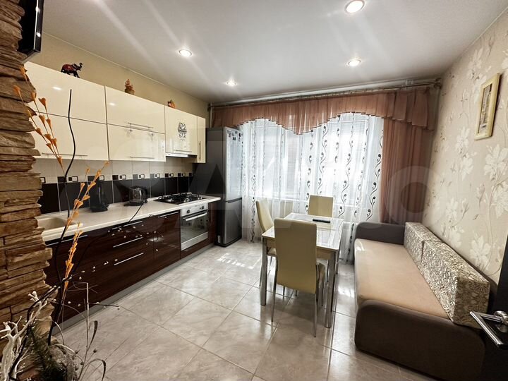 1-к. квартира, 46 м², 2/10 эт.