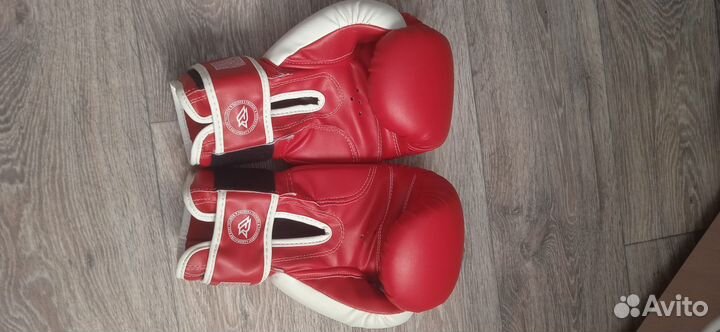 Боксерские перчатки reyvel 8 oz